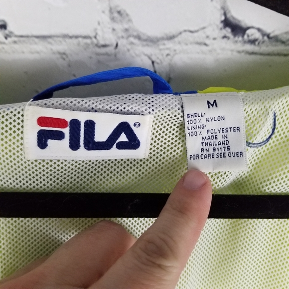 FILA | vintage mesh lined full zip windbreaker - Picture 8 of 10